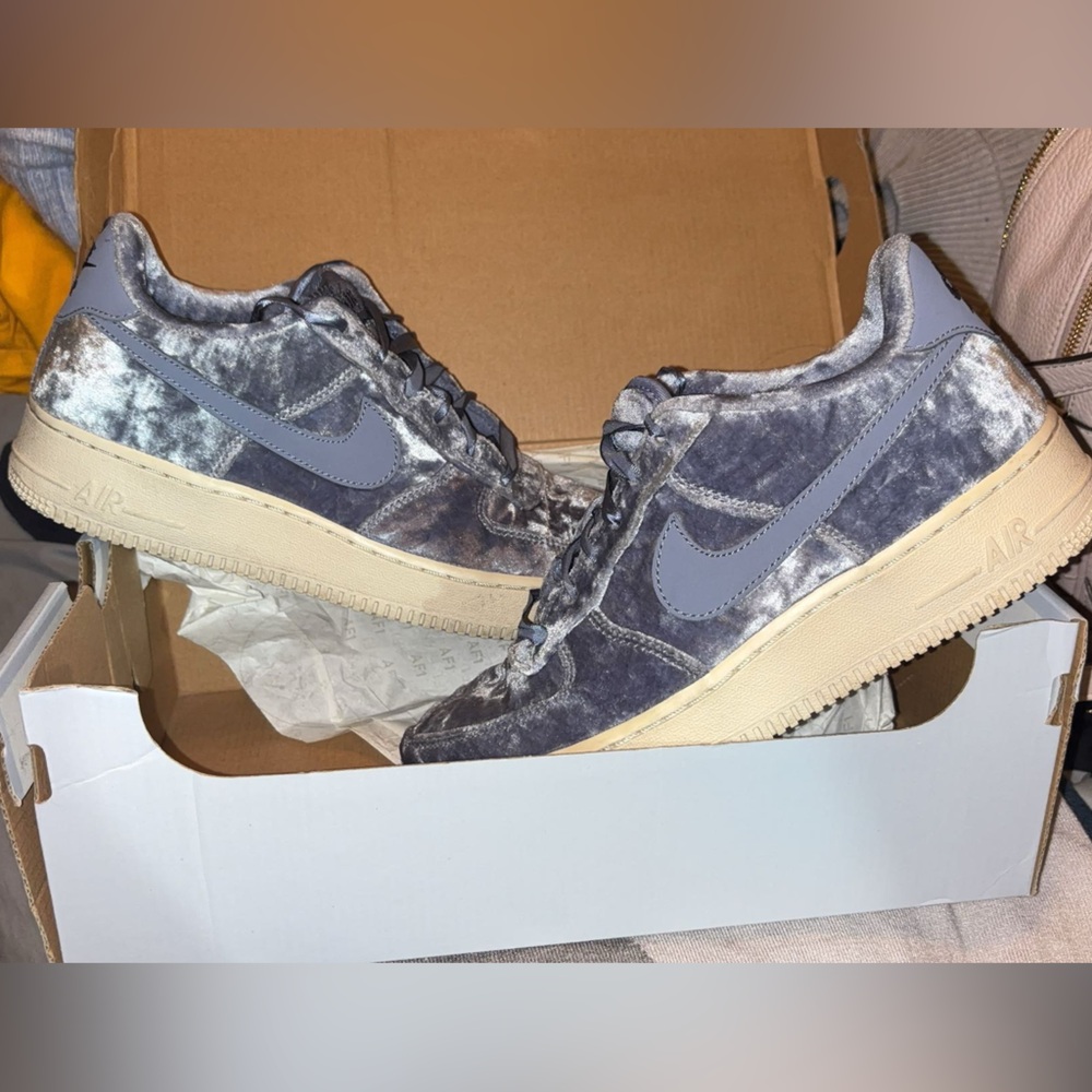 Nike Air Force 1 LV8 GS - Crushed Velvet